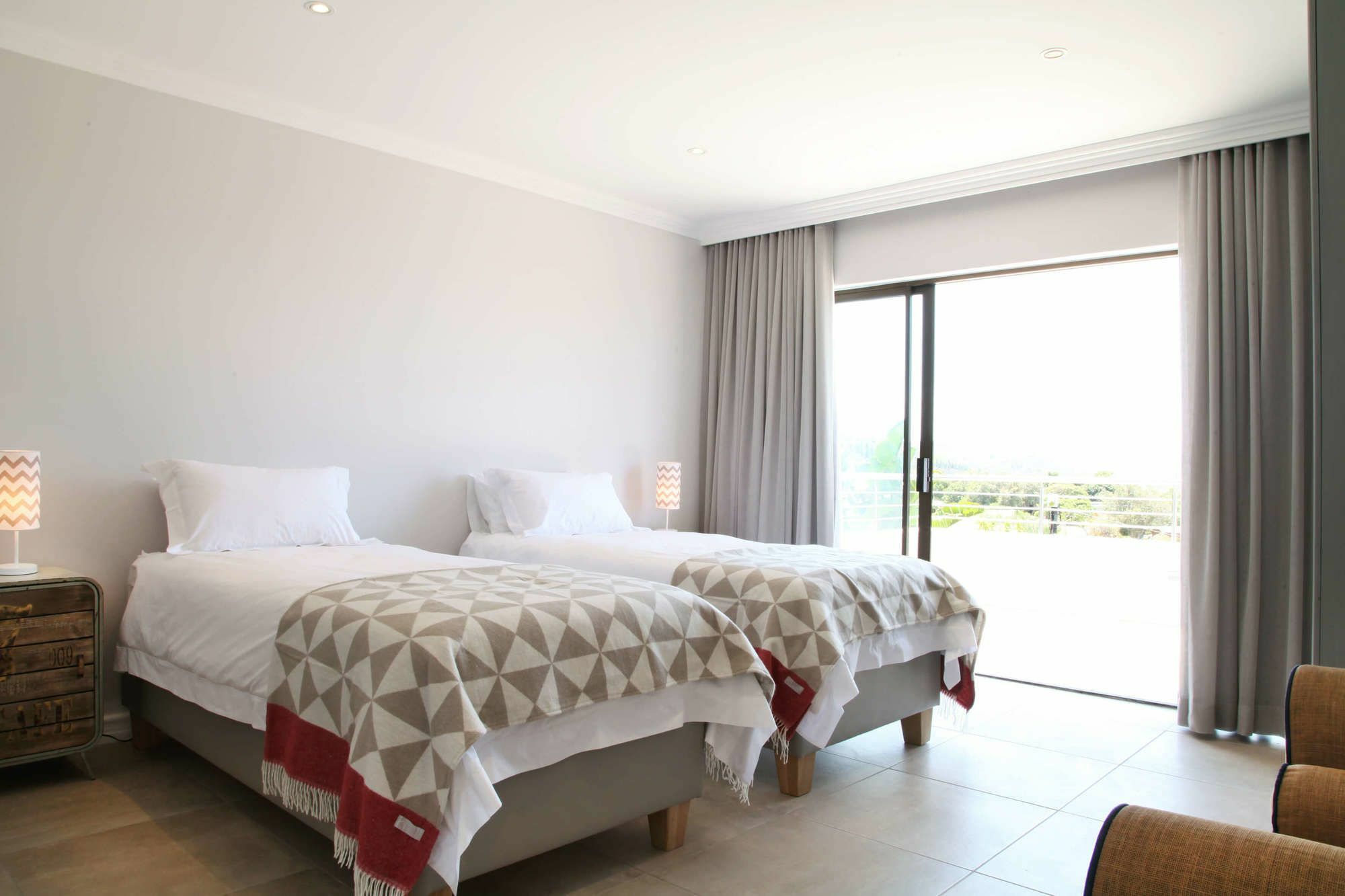 Apartamento Sunrise Bay Self Catering Plettenberg Bay Exterior foto