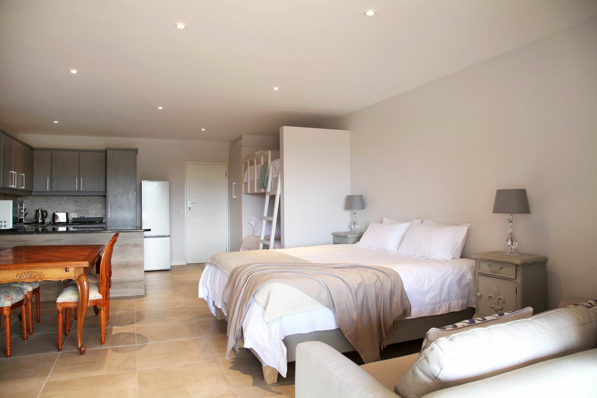 Apartamento Sunrise Bay Self Catering Plettenberg Bay Exterior foto